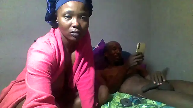 Snapshot of longdickson12345 chatting on April 24, 12:35 am longdickson12345 online show from April 24, 12:35 am
