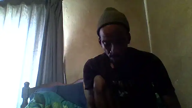 Snapshot of longdickson12345 chatting on April 28, 7:57 am longdickson12345 online show from April 28, 7:57 am
