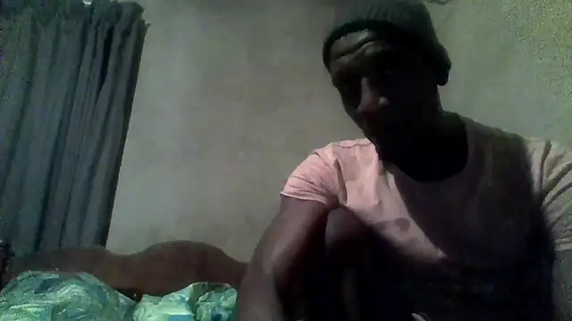 Snapshot of longdickson12345 chatting on May 9, 10:59 pm longdickson12345 online show from May 9, 10:59 pm