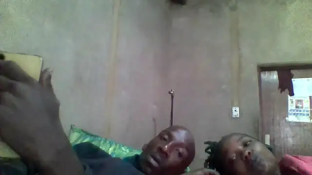 Snapshot of longdickson12345 chatting on May 26, 7:26 am longdickson12345 online show from May 26, 7:26 am