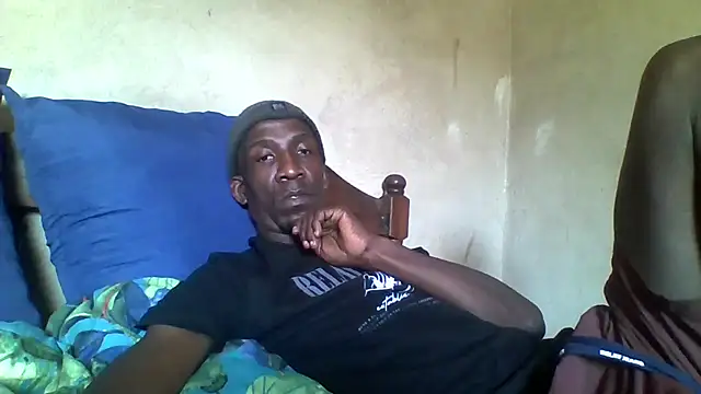 Snapshot of longdickson12345 chatting on May 31, 10:22 am longdickson12345 online show from May 31, 10:22 am