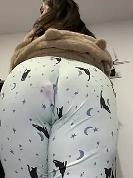 Amelia laurent online show from February 1, 9:08 am