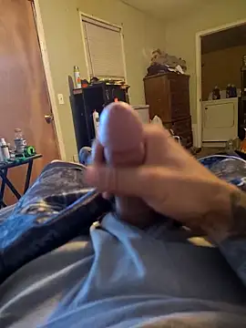 Snapshot of Wolfyking95 chatting on September 23, 12:57 am Wolfyking95 online show from September 23, 12:57 am