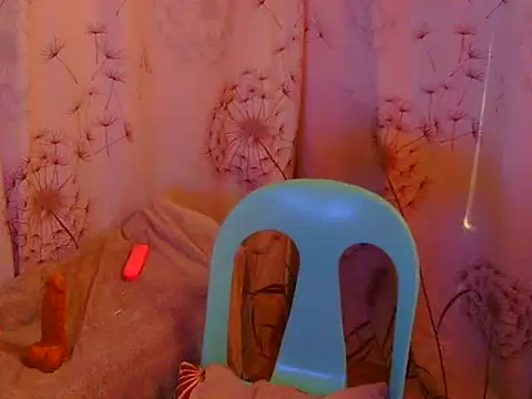 Snapshot of ursexy_prettytrans chatting on September 14, 4:55 am ursexy prettytrans online show from September 14, 4:55 am