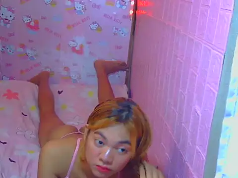 Snapshot of ursexy_prettytrans chatting on September 21, 3:52 am ursexy prettytrans online show from September 21, 3:52 am