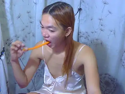 Snapshot of ursexy_prettytrans chatting on October 22, 5:08 am ursexy prettytrans online show from October 22, 5:08 am