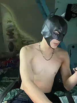 anhkiet huang online show from November 6, 8:26 am