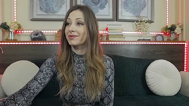 MuseDollX online show from January 14, 8:03 pm