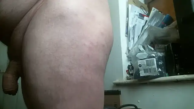 Snapshot of pedro190765 chatting on May 26, 3:41 pm pedro190765 online show from May 26, 3:41 pm