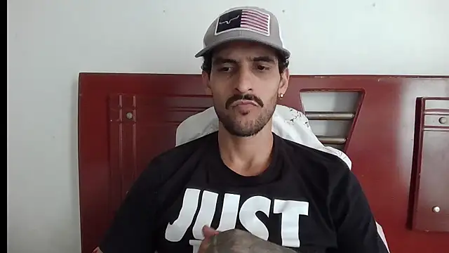 Snapshot of mochakkdj chatting on October 2, 1:29 pm mochakkdj online show from October 2, 1:29 pm