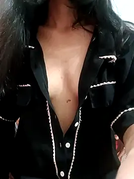 Daizy Shah online show from October 4, 3:21 pm