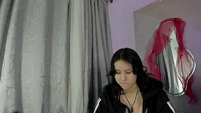 Laura and Kevin online show from November 29, 10:57 pm