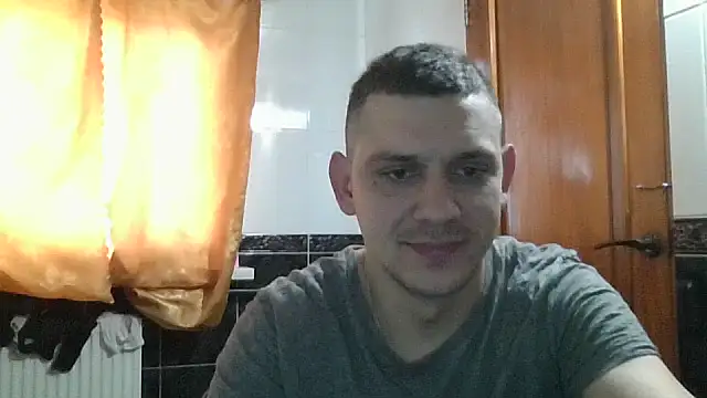 Snapshot of BogdanNegoda chatting on April 28, 12:32 pm BogdanNegoda online show from April 28, 12:32 pm