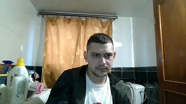 Snapshot of BogdanNegoda chatting on May 3, 4:46 pm BogdanNegoda online show from May 3, 4:46 pm