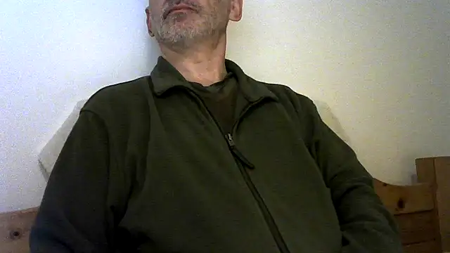 Snapshot of titi5466 chatting on February 13, 8:05 pm titi5466 online show from February 13, 8:05 pm