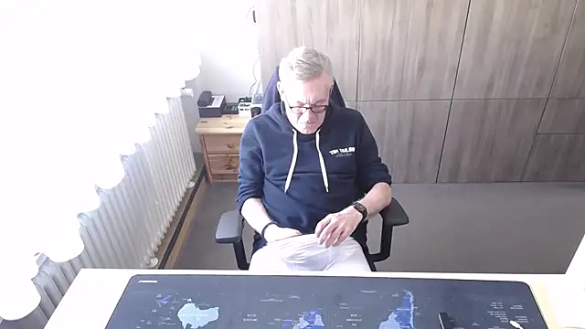 Snapshot of randyandy67 chatting on January 11, 11:48 am randyandy67 online show from January 11, 11:48 am