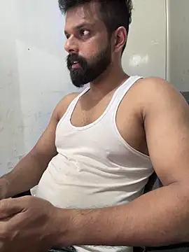 Vineeth3906 online show from March 26, 2:44 pm