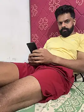 Snapshot of Vineeth3906 chatting on May 10, 8:30 am Vineeth3906 online show from May 10, 8:30 am