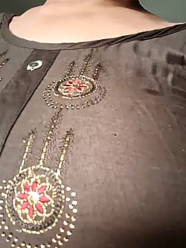 Snapshot of angel_ridhi chatting on September 30, 1:54 am angel ridhi online show from September 30, 1:54 am