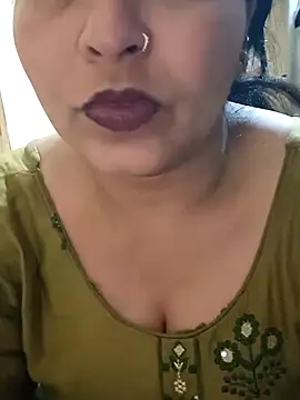 Snapshot of angel_ridhi chatting on March 2, 2:03 am angel ridhi online show from March 2, 2:03 am