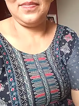 Snapshot of angel_ridhi chatting on July 13, 2:25 am angel ridhi online show from July 13, 2:25 am