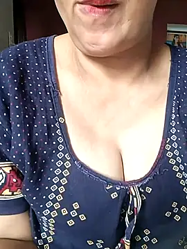 Snapshot of angel_ridhi chatting on July 14, 2:05 am angel ridhi online show from July 14, 2:05 am