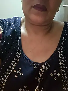 Snapshot of angel_ridhi chatting on July 18, 6:34 pm angel ridhi online show from July 18, 6:34 pm