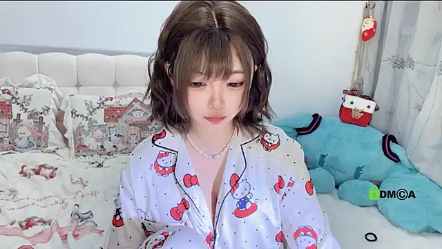 liuruyuan888 online show from January 13, 8:25 pm