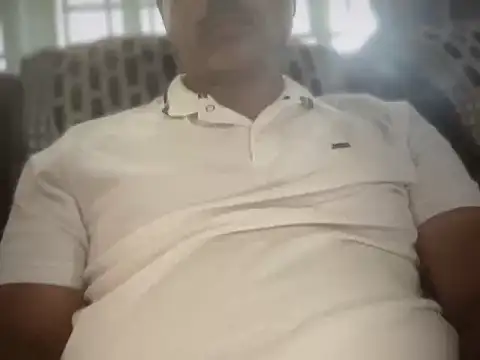 Snapshot of riderhereforgirls chatting on October 3, 9:06 am riderhereforgirls online show from October 3, 9:06 am