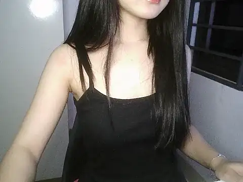 Snapshot of Annabelle-e chatting on November 5, 5:46 pm Annabelle-e online show from November 5, 5:46 pm