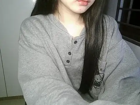 Snapshot of Annabelle-e chatting on January 13, 6:57 pm Annabelle-e online show from January 13, 6:57 pm