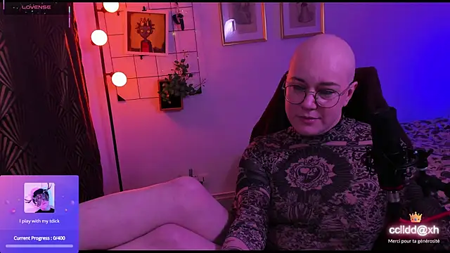 Snapshot of MossPrince chatting on November 2, 4:20 pm MossPrince online show from November 2, 4:20 pm