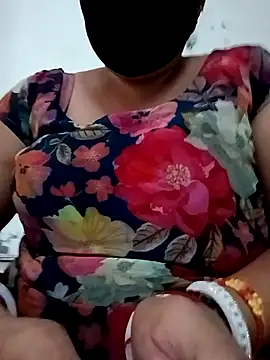 Snapshot of Rakhi_sawant143 chatting on September 26, 9:46 am Rakhi sawant143 online show from September 26, 9:46 am