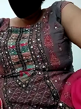 Snapshot of Rakhi_sawant143 chatting on September 27, 7:24 am Rakhi sawant143 online show from September 27, 7:24 am