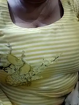 Snapshot of Rakhi_sawant143 chatting on October 12, 4:28 pm Rakhi sawant143 online show from October 12, 4:28 pm