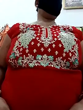 Snapshot of Rakhi_sawant143 chatting on October 26, 2:50 am Rakhi sawant143 online show from October 26, 2:50 am