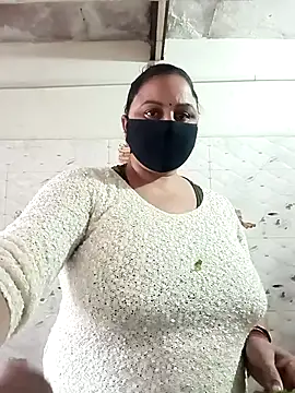 Rakhi sawant143 online show from December 3, 2:08 am