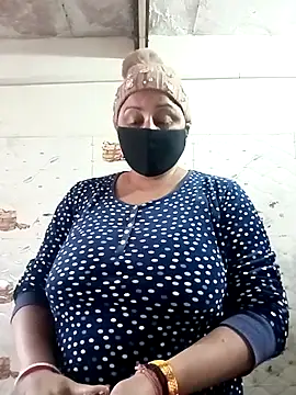 Rakhi sawant143 online show from December 5, 2:09 am