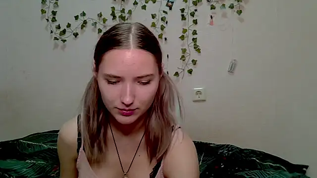  kikiclark   online show from October 26, 4:46 pm