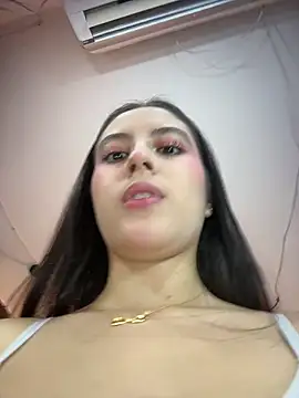 Juanita-Diaz online show from May 21, 8:38 pm