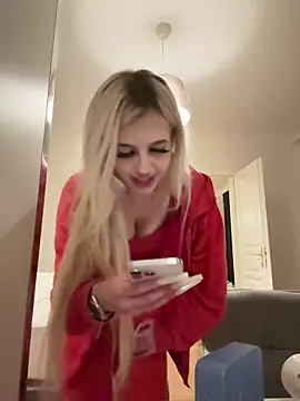 Steffi Snowbunny online show from December 4, 3:32 pm