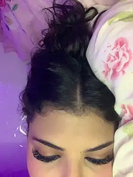 luluzinhax online show from March 2, 3:41 am