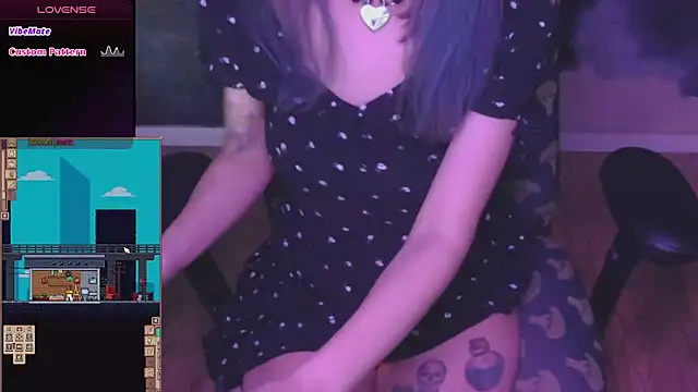 Snapshot of mmmminaDarling chatting on March 1, 1:07 am mmmminaDarling online show from March 1, 1:07 am