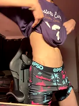 OopsAgain  online show from December 18, 1:44 am