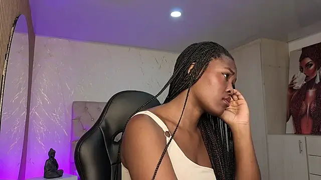 Snapshot of eliza_eup chatting on June 8, 1:28 am eliza eup online show from June 8, 1:28 am