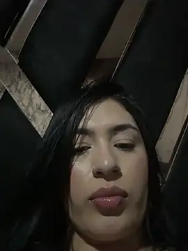 Snapshot of miniSexygirl_scarlett chatting on May 17, 2:20 am miniSexygirl scarlett online show from May 17, 2:20 am