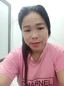 Snapshot of sumy-00 chatting on May 11, 2:12 pm sumy-00 online show from May 11, 2:12 pm
