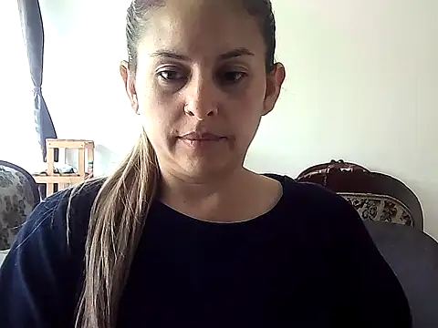 Valery  Rouse  online show from November 14, 3:00 pm