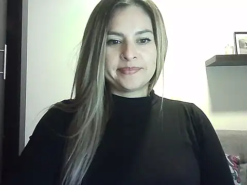 Valery  Rouse  online show from April 19, 3:39 am