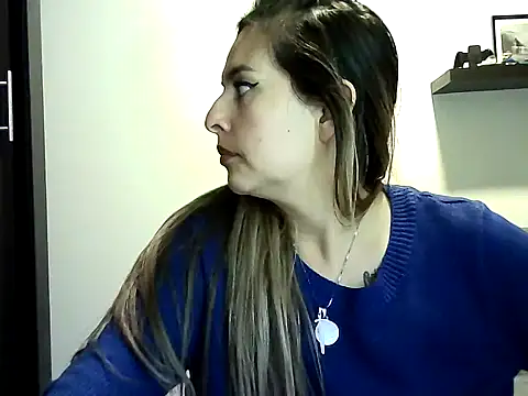 Snapshot of Valery__Rouse_ chatting on May 27, 12:07 am Valery Rouse online show from May 27, 12:07 am